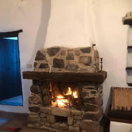 Lovers' Nest - Unita 1