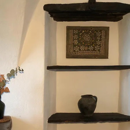 Lovers' Nest - Unità 1 * Baiardo